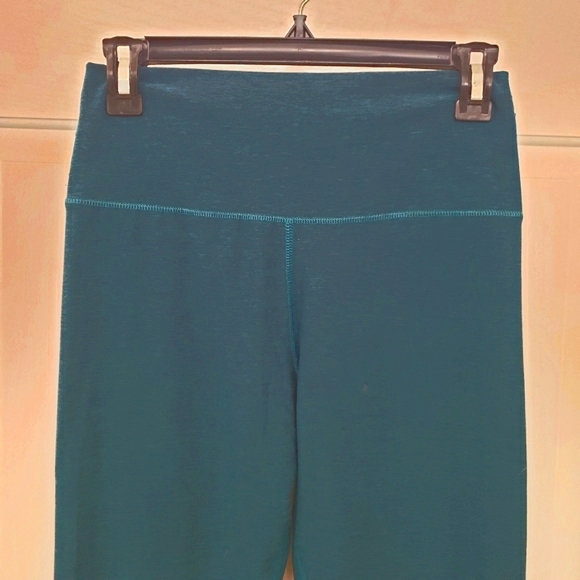 Scorpio Sol Heathered Green Leggings size Small - Picture 2 of 8